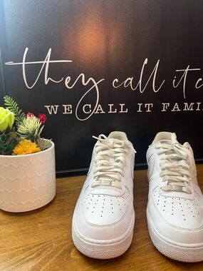 Nike Air Force One’s Men’s